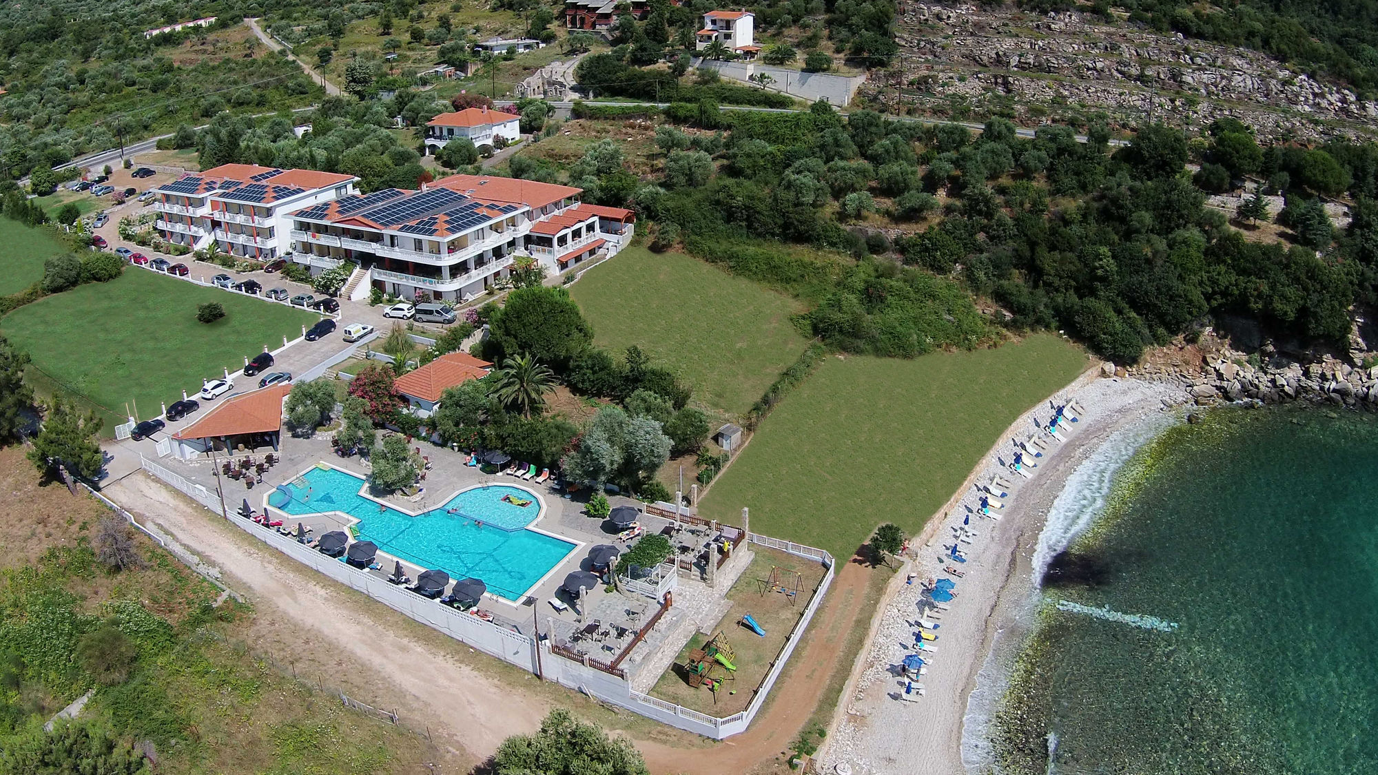 Maranton Beach Hotel Koinyra Exterior photo